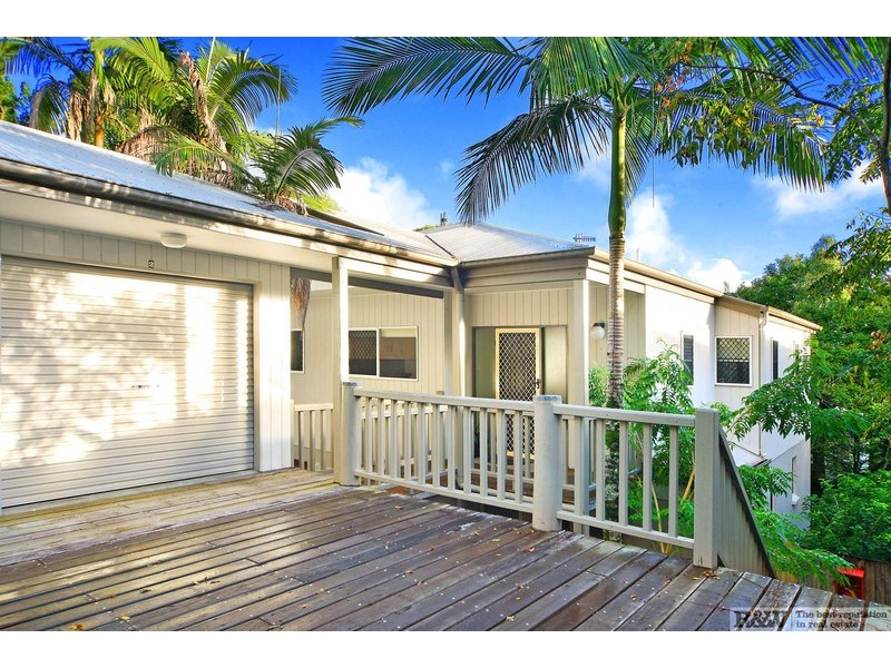 2/5 Katharina Street, Noosa Heads QLD 4567
