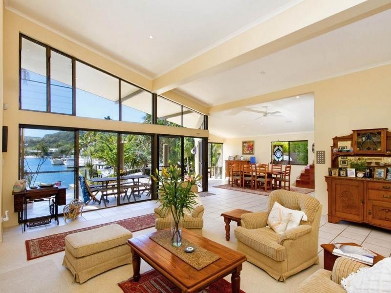 9-11 Ravenwood Drive, Noosa Heads QLD 4567