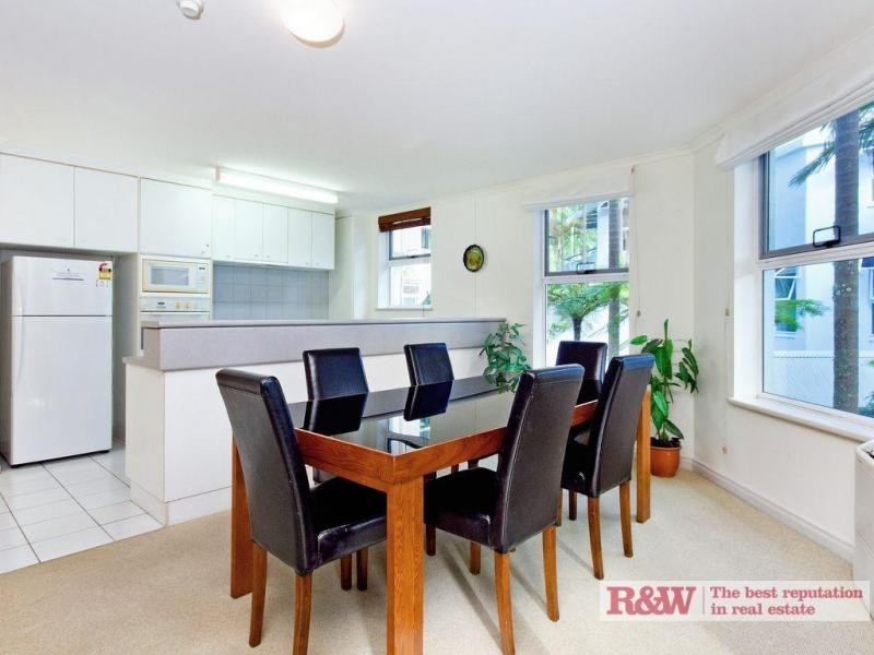 31/42 ‘The Emerald Noosa’ Hastings Street, Noosa Heads QLD 4567