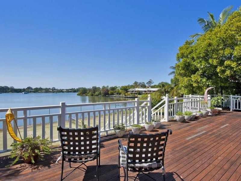 21 Ward Street, Tewantin QLD 4565