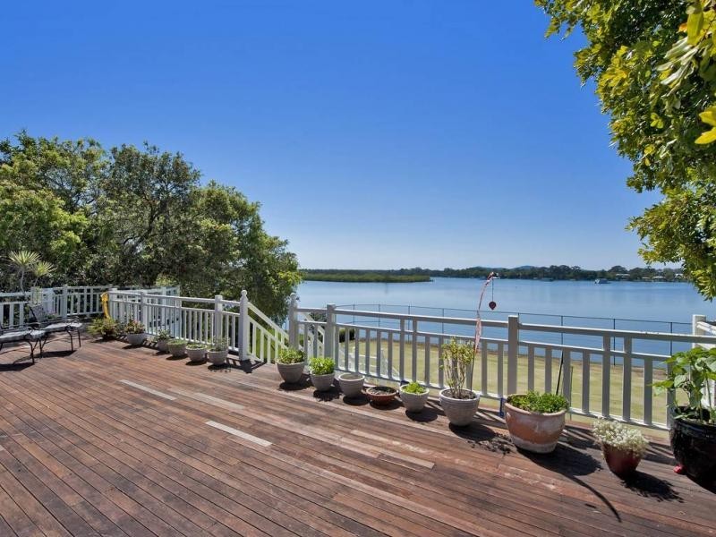 21 Ward Street, Tewantin QLD 4565