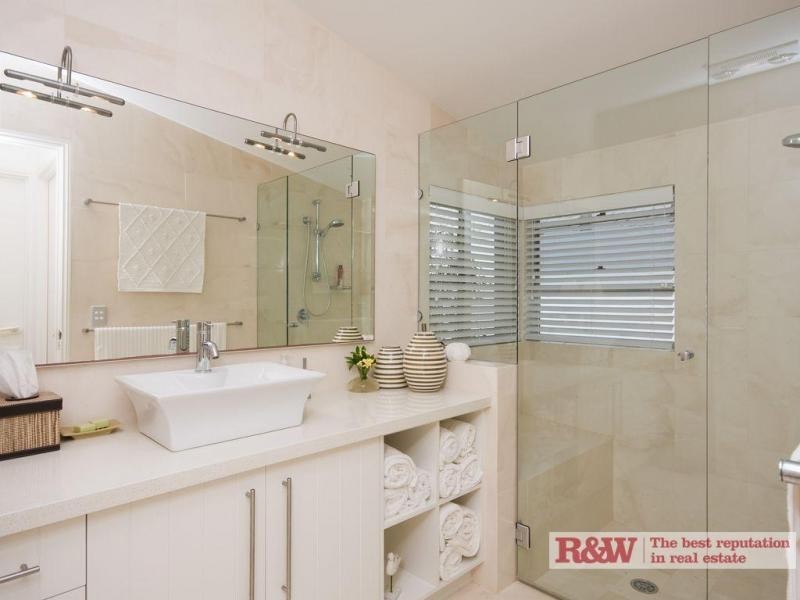 43 Cooran Court, Noosa Heads QLD 4567