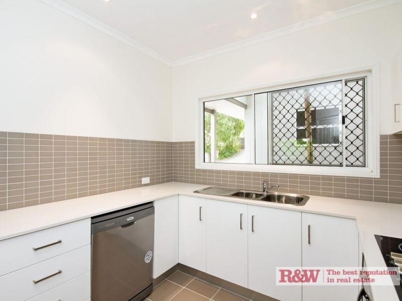 Apartment 2, 5 Katharina Street, Noosa Heads QLD 4567