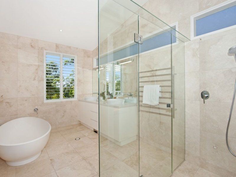 1 Banksia Avenue, Noosa Heads QLD 4567