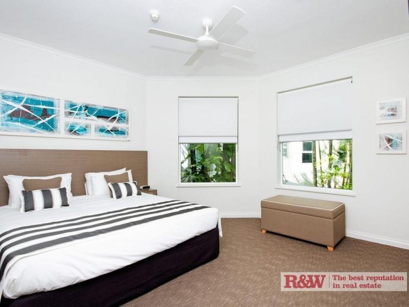 Apartment 5, The Emerald, 42 Hastings Street, Noosa Heads QLD 4567