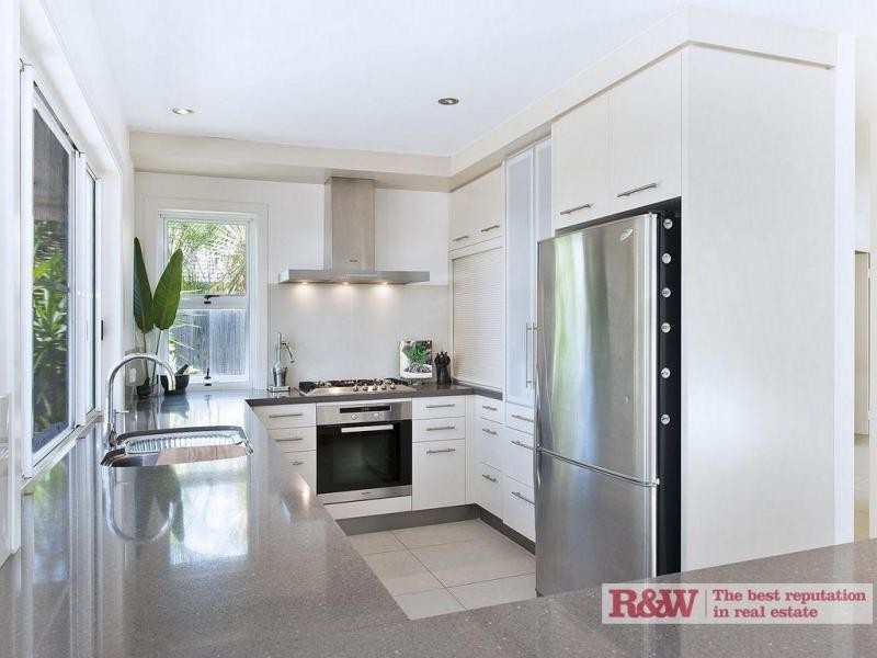 10 Seagull Court, Noosa Waters QLD 4566