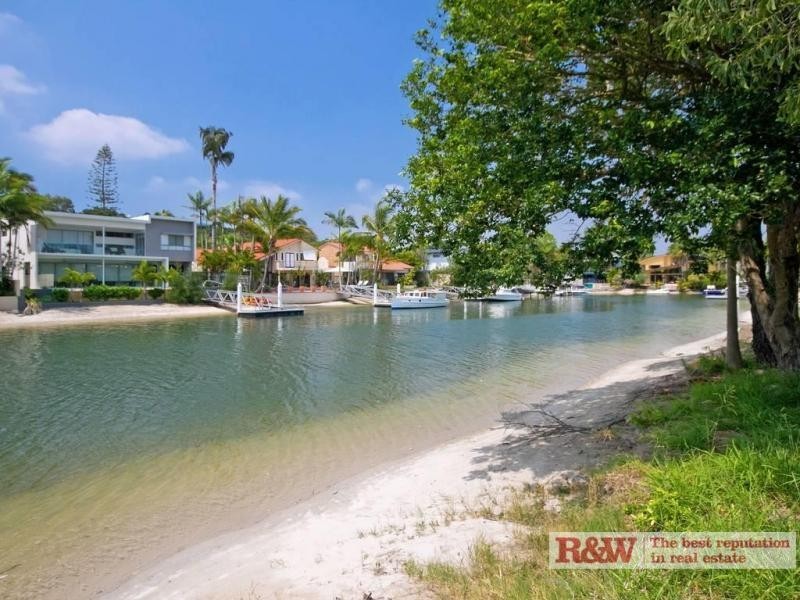 24 Wesley Court, Noosa Heads QLD 4567