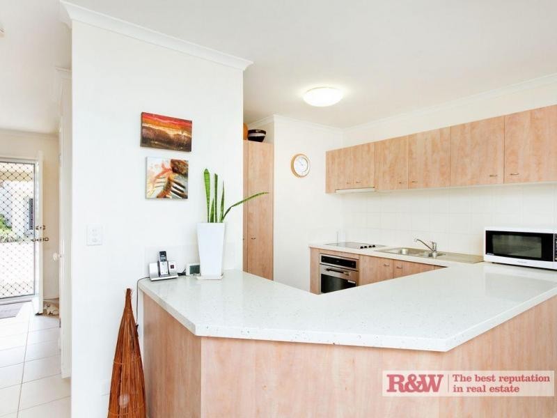 11/18 Koel Gardens , Lake Weyba Drive, Noosaville QLD 4566