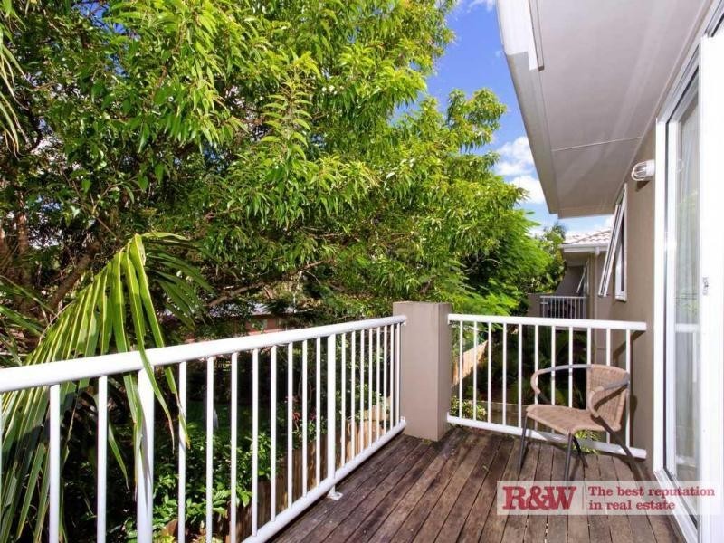 11/18 Koel Gardens , Lake Weyba Drive, Noosaville QLD 4566