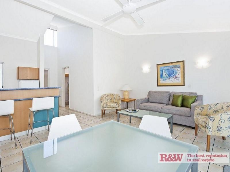 11/49 Holiday Inn, Noosa Parade, Noosa Heads QLD 4567