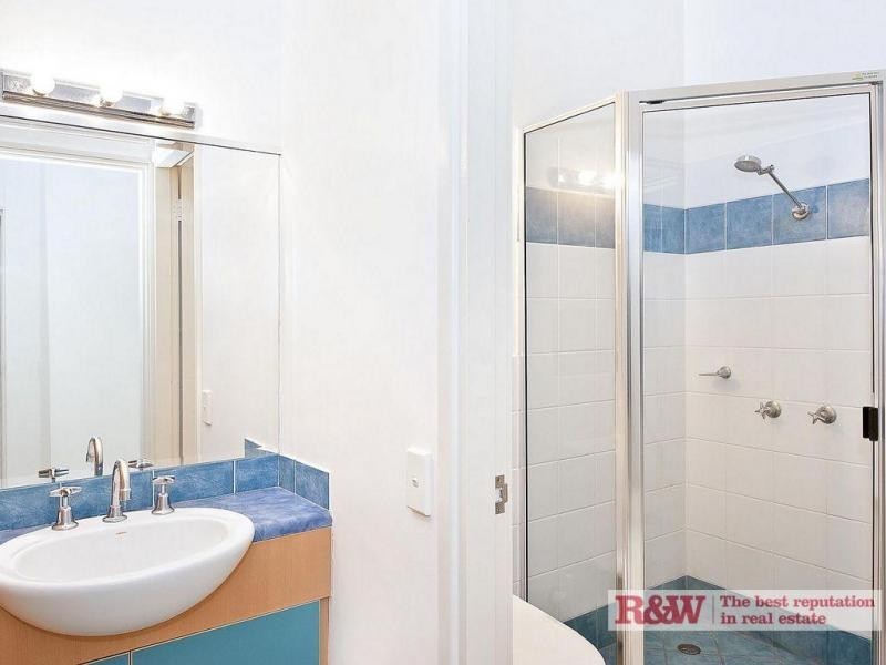 11/49 Holiday Inn, Noosa Parade, Noosa Heads QLD 4567