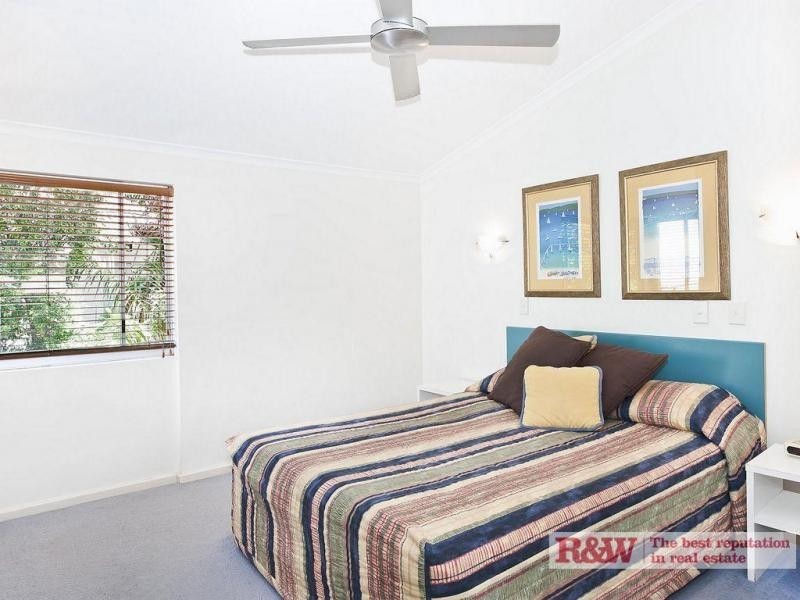 11/49 Holiday Inn, Noosa Parade, Noosa Heads QLD 4567