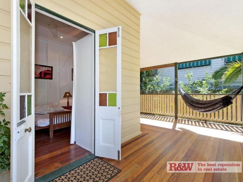 44 Crank Street, Tewantin QLD 4565