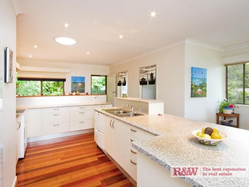 14 Arkana Drive, Noosa Heads QLD 4567