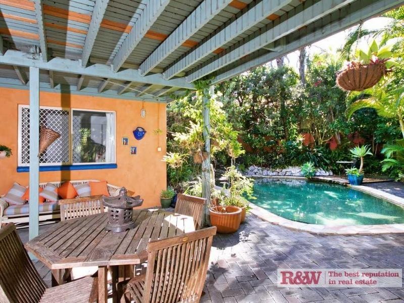 18 Belfa Place, Noosa Heads QLD 4567