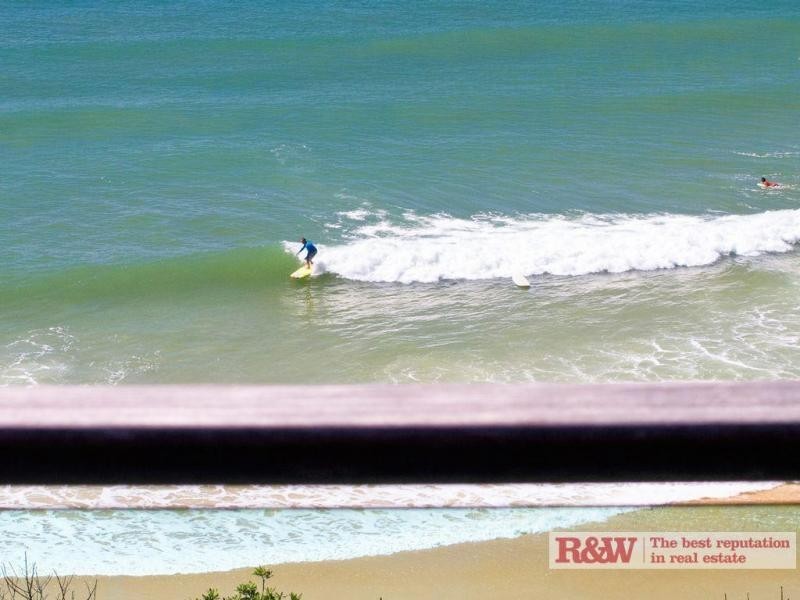 2 Arakoon Crescent, Sunshine Beach QLD 4567