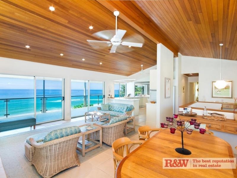 2 Arakoon Crescent, Sunshine Beach QLD 4567