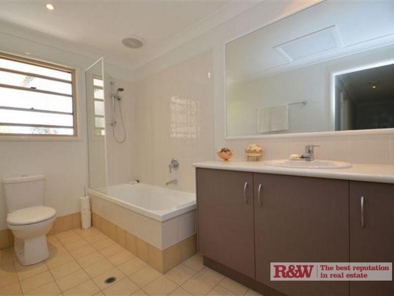 10/4 Riverstone Villas, Riverstone Court, Noosaville QLD 4566