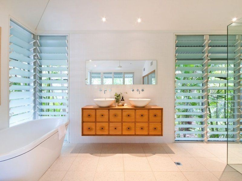 99 Upper Hastings Street, Little Cove QLD 4567