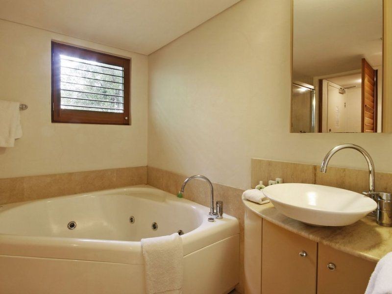 119/16 ‘Noosa Blue Resort’ Noosa Drive, Noosa Heads QLD 4567