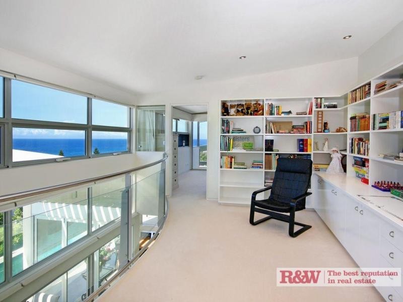 8 Kiamba Court, Sunshine Beach QLD 4567