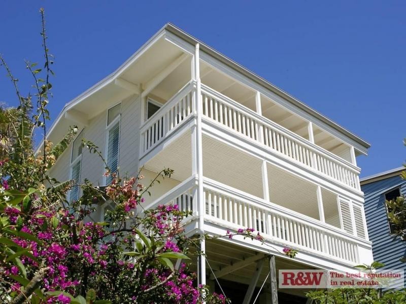 32 Park Crescent, Sunshine Beach QLD 4567