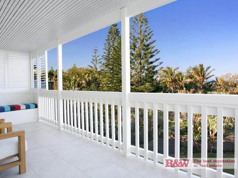 32 Park Crescent, Sunshine Beach QLD 4567