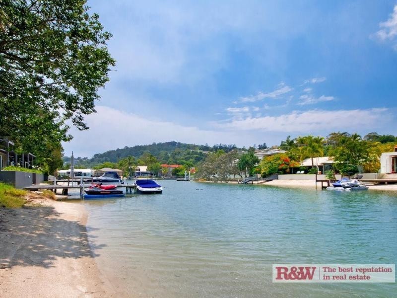 24 Wesley Court, Noosa Heads QLD 4567