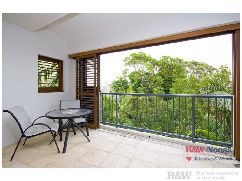 303/16  ‘Noosa Blue Resort’ Noosa Drive, Noosa Heads QLD 4567