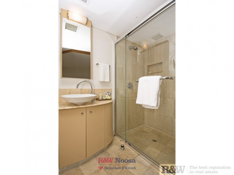 303/16  ‘Noosa Blue Resort’ Noosa Drive, Noosa Heads QLD 4567