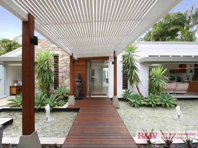 9 Cooran Court, Noosa Heads QLD 4567