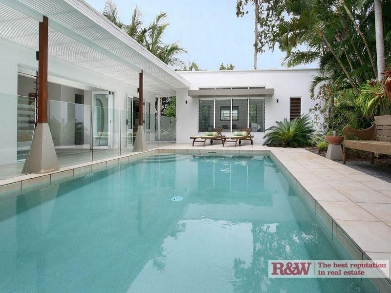 9 Cooran Court, Noosa Heads QLD 4567