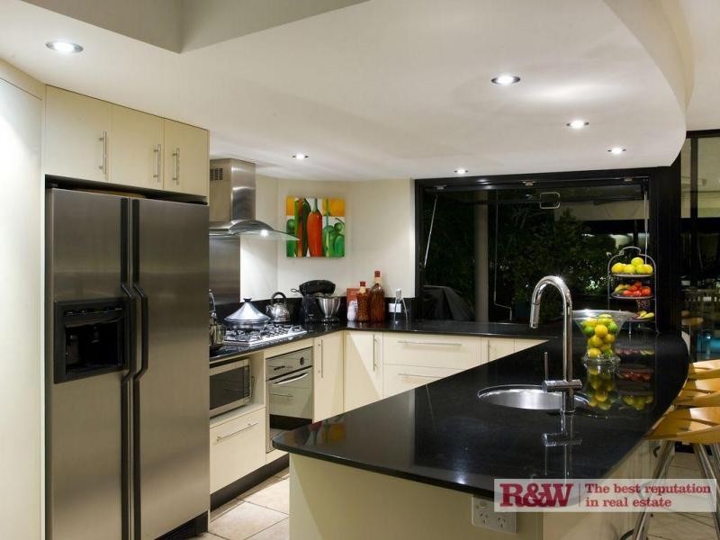 2 The Promontory, Noosa Waters QLD 4566