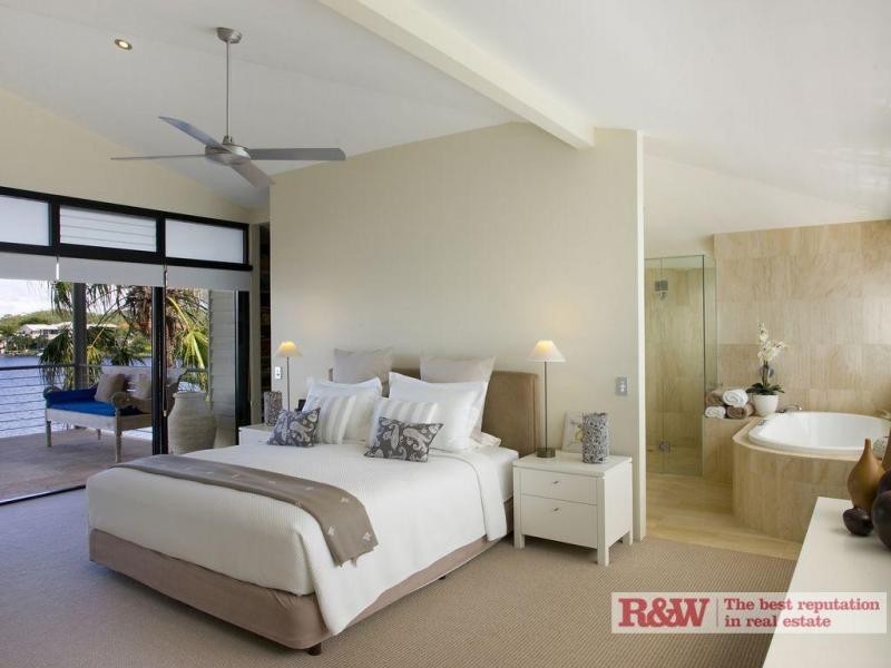 2 The Promontory, Noosa Waters QLD 4566