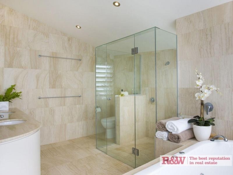 2 The Promontory, Noosa Waters QLD 4566