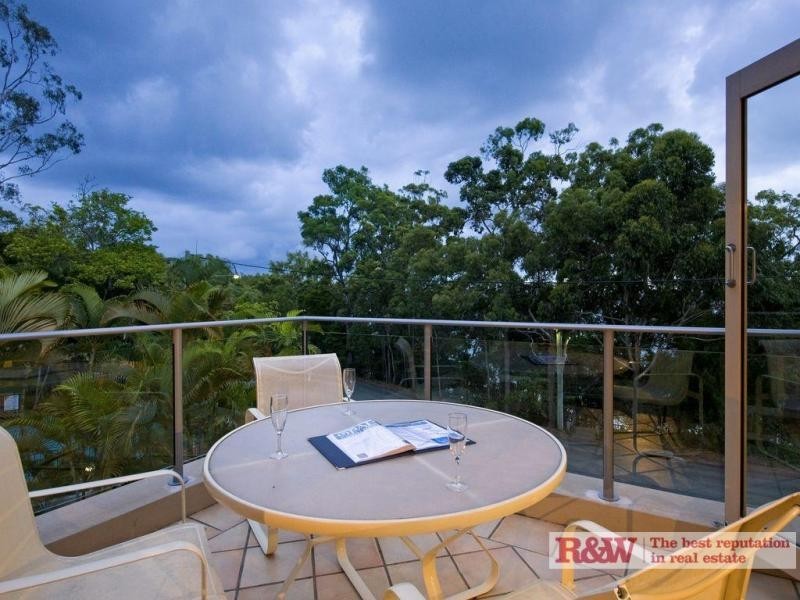 2/44 ‘Alderly Penthouse’, Park Rd, Noosa Heads QLD 4567
