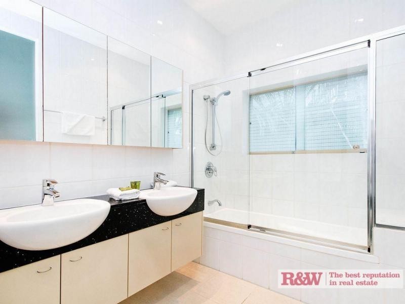 2/44 ‘Alderly Penthouse’, Park Rd, Noosa Heads QLD 4567