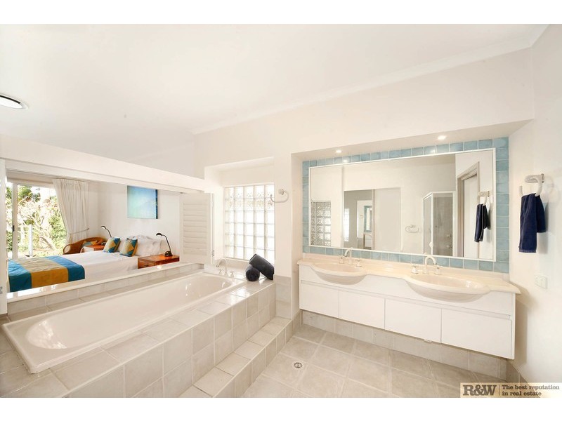 25 The Anchorage, Noosa Waters QLD 4566