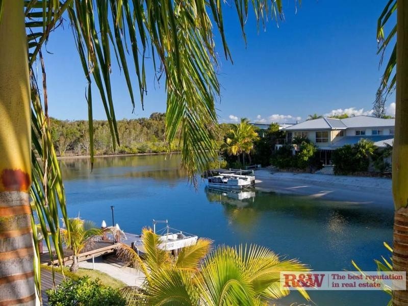 32 Mossman Court, Noosa Heads QLD 4567