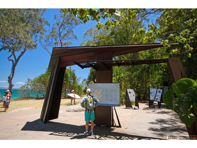 7 Paul Street, Noosa Heads QLD 4567