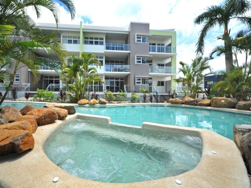 90/65 Manooka Drive, Cannonvale QLD 4802