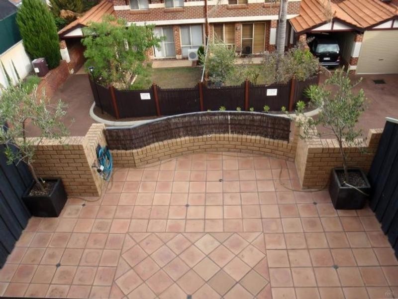 14/5 Conroy Street, Maylands WA 6051