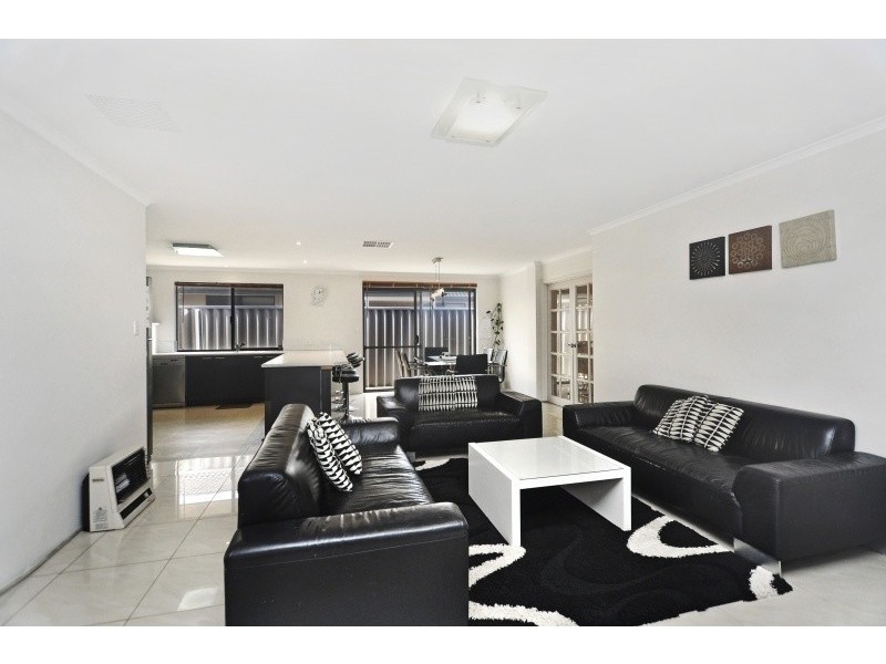 237 Bennett Springs Drive, Beechboro WA 6063