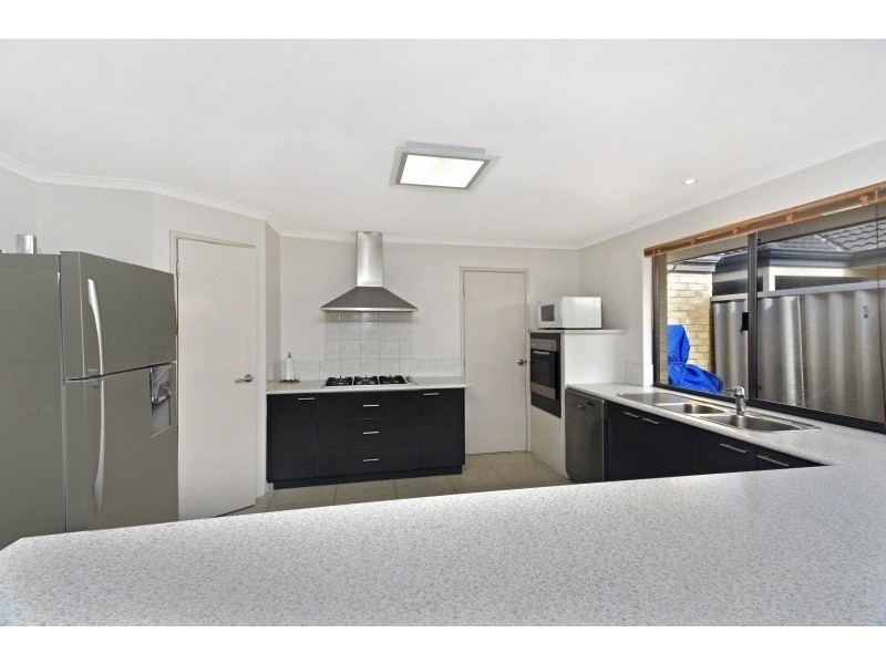 237 Bennett Springs Drive, Beechboro WA 6063