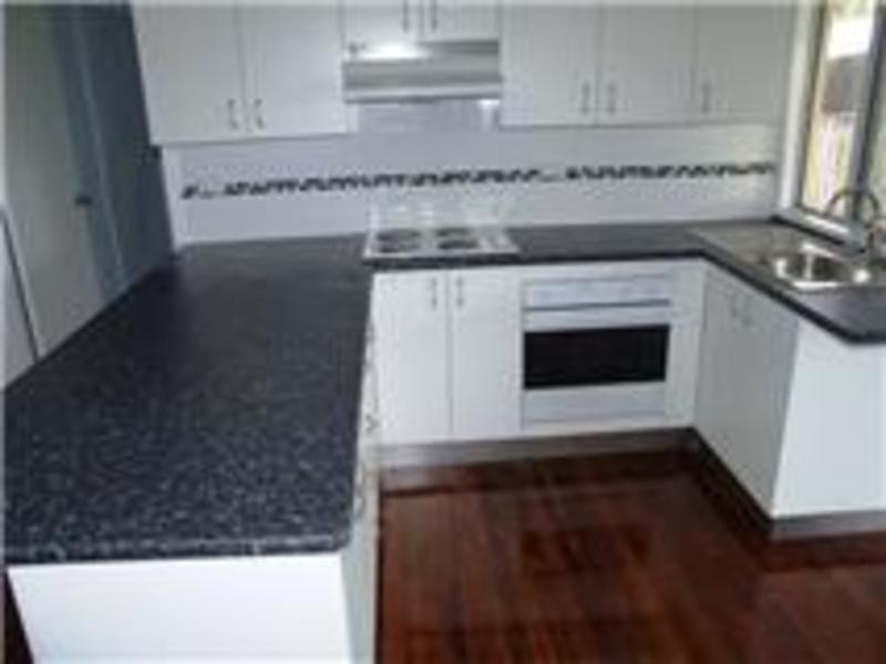 27 Caringa Street, Urangan QLD 4655