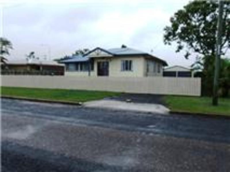 27 Caringa Street, Urangan QLD 4655