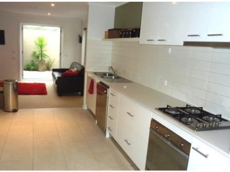 168 Ernest Jones Drive, Macleod VIC 3085