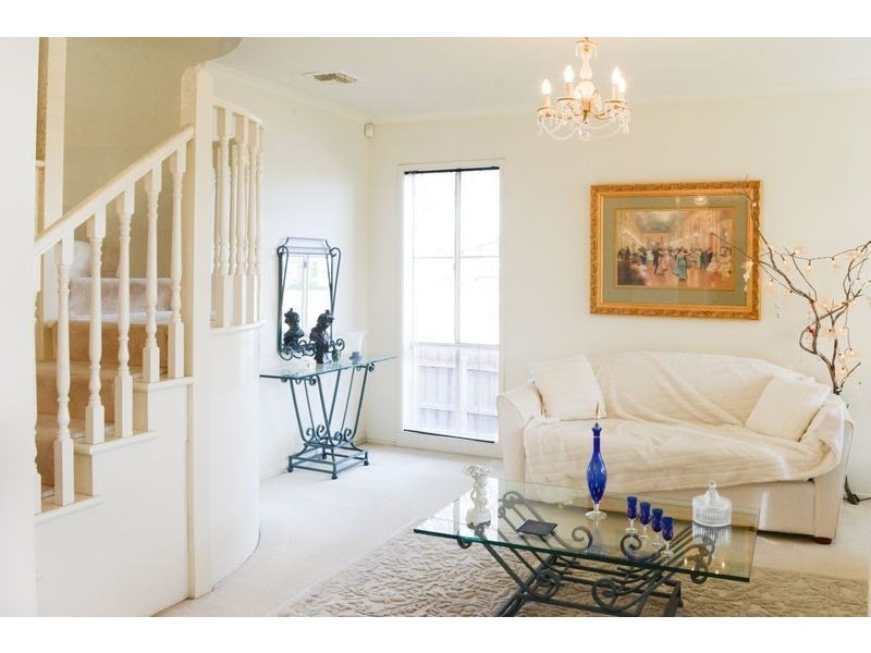 2 Gull Way, Narre Warren South VIC 3805