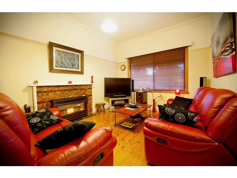 4 Gordon Parade, Yarraville VIC 3013