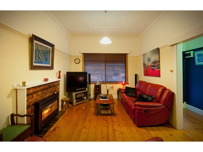 4 Gordon Parade, Yarraville VIC 3013